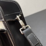 Burberry Fashion New Classic Coussin Handbag Crossbody Bag Sizes: 23x22x7cm