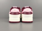 NIKE DUNK LOW Valentine's Day Low Top Retro Casual Shoes