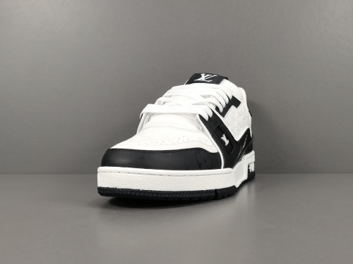 Louis Vuitton Trainer Unisex Grainy Cowhide Low Board Shoes Fashion Sneakers Shoes