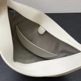 Loewe New Fashion Handbag H02072 Embroidered Underarm White Bag Size: 34*27*9cm