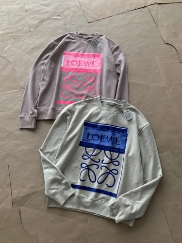 Loewe Hand Painted Graffiti Letters Round Neck Sweatshirt Unisex Cotton Pullover