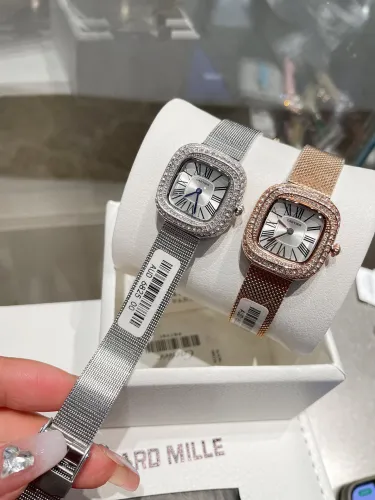 Cartier New Fashion Coussin De Full Of Diamond Quartz Watch