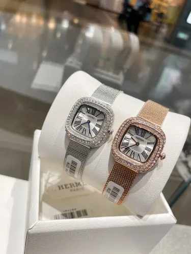 Cartier New Fashion Coussin De Full Of Diamond Quartz Watch