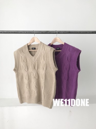 WE11DONE Sleeveless Knitted Vest Women Retro Three Dimensional Jacquard Vest