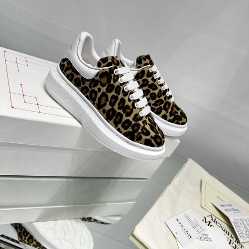 Alexander McQueen Kids Fashion Leopard Sneakers Classic Boys Girls Casual Shoes