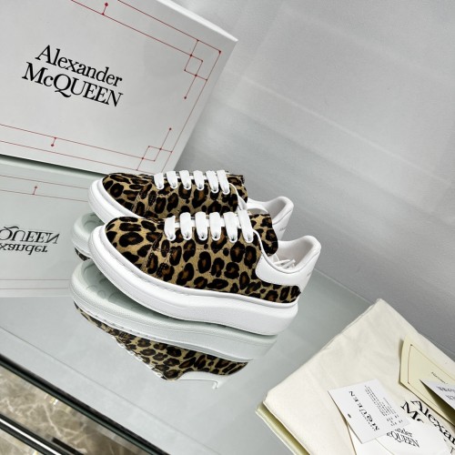 Alexander McQueen Kids Fashion Leopard Sneakers Classic Boys Girls Casual Shoes