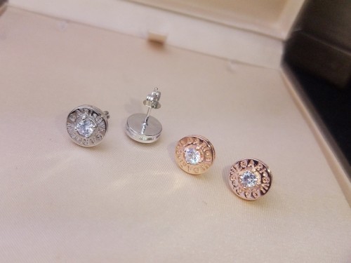 Bvlgari Classic Engraved Ruond Ring Diamond Earrings
