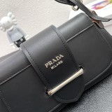 Prada Soft Sheepskin Lining Bag Fashion Cowhide Satchel Handbag Size: 28*18*4CM