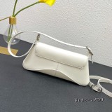 Balenciaga Chain Underarm Bag Fashion Handbag Satchel Bag Sizes: 27*25.5*4.8CM