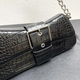 Balenciaga Chain Underarm Bag Fashion Handbag Satchel Bag Sizes: 29*13*4.8CM