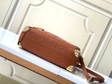 Louis Vuitton M21741 Classic Petite Malle Side Trunk Handbag Monogram Embossed Leather Handbag Sizes: 21*14*6CM