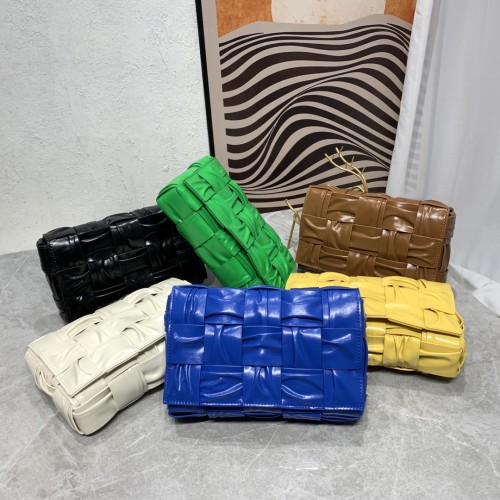 Bottega Veneta Cassette Woven Square Bag Fashion Handbag Sizes: 25*15*5.5CM