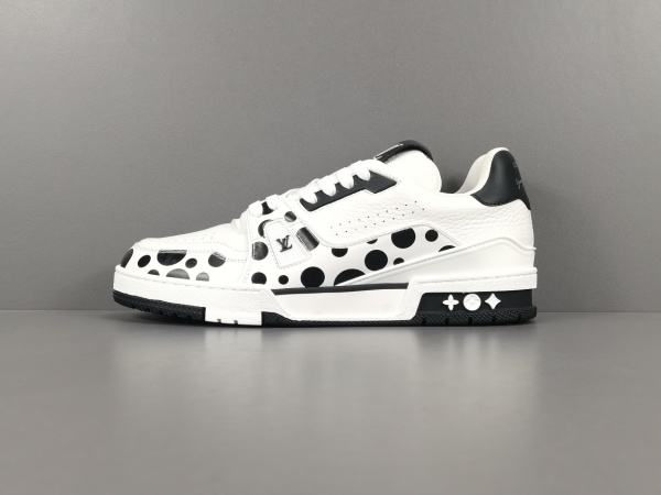 Louis Vuitton LV Trainer Men Casual Chessboard Fashion Cricket Shoes