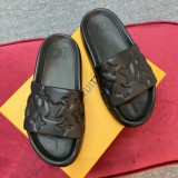 Louis Vuitton Classic Logo Print Unisex Slippers Fashion Casual Leather Sandal Slippers