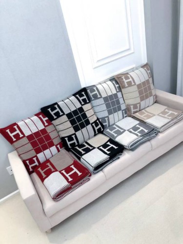 HERMES Summer Air-Conditioning Blanket Fashion Office Sofa Cashmere Cover Blanket Size:150*180CM