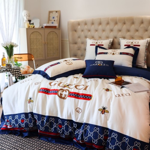 Gucci Bee Digital Print Satin Long-Staple Cotton Beding Set Embroidery Four-Piece Set