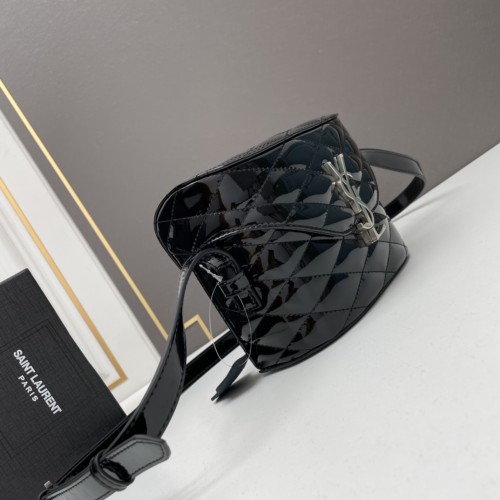 Yves Saint Laurent Flip Diamond Quilted Bag Box Bag Size：19*15*8CM