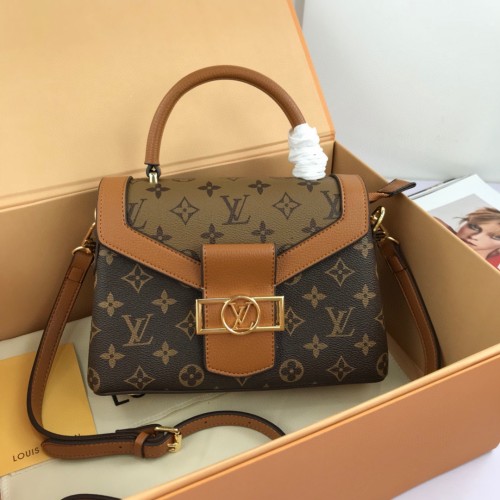Louis Vuitton Fashion Cowhide Handbag Crossbody Bag Size: 24*15*10 CM