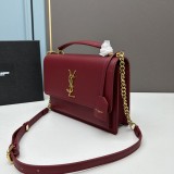 Yves Saint Laurent Cowhide Chain Bag Diagonal Package Size：22*14*5 CM