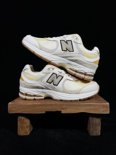 New Balance 2002R Conversations Amongst US Unisex Retro Casual Running Shoes Fashion Sneakers