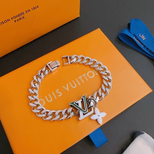 Louis Vuitton Unisex Classic Retro Rock Punk Style Bracelet Size 22*20*18 CM