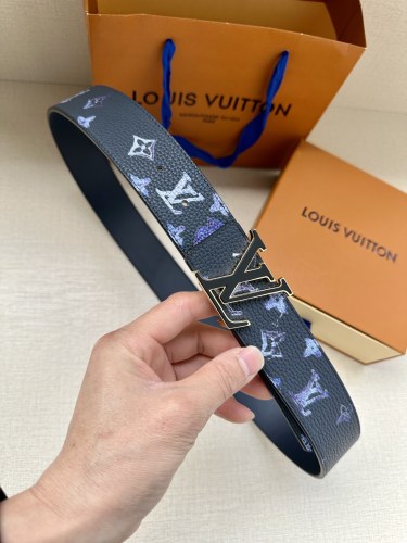 Louis Vuitton Classic Logo Printed Cowhide Belt 40MM