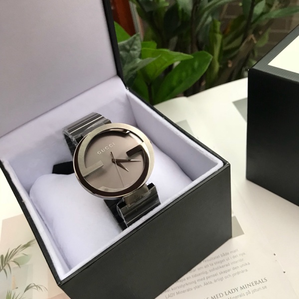 Gucci Classic Fashion Double G Logo Stainless Steel Strap Quartz Watch