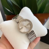 Gucci Classic Fashion Women's Double G Stainless Steel Strap Quartz Watch