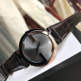 Gucci Classic Fashion Women's Double G Calfskin Quartz Watch
