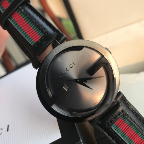 Gucci Classic Fashion Double G Calfskin Quartz Watch