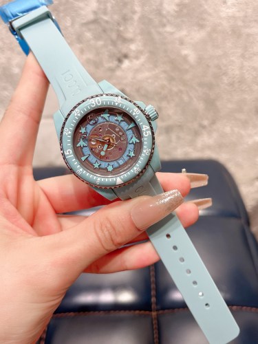 Gucci IVE Fashion Glow Waterproof Automatic Mechanical Watch