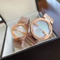Gucci Silver Ladies Classic Fashion Women's Double G Logo Gold Band Quartz Watch Gucci Silver Ladies Classic Fashion Women's Double G Logo Gold Band Quartz Watch