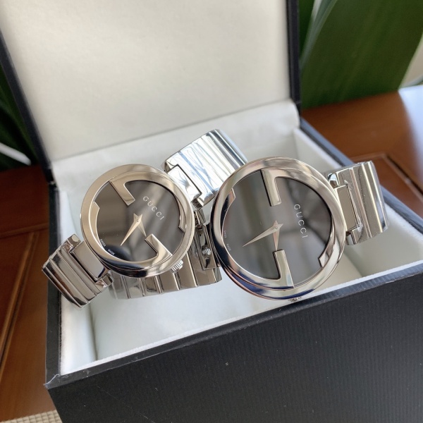 Gucci Classic Fashion Women's Dual G Logo Stainless Steel Strap Quartz Watch