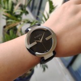 Gucci Classic Double G Logo Calfskin Quartz Watch