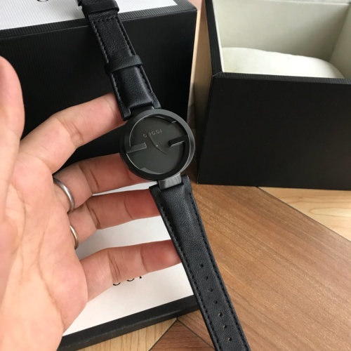 Gucci Classic Double G Logo Calfskin Quartz Watch