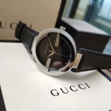 Gucci Classic Double G Logo Calfskin Quartz Watch