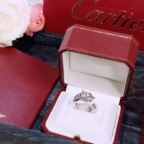 Cartier Spotted Diamond Leopard Head Full Diamond Ring