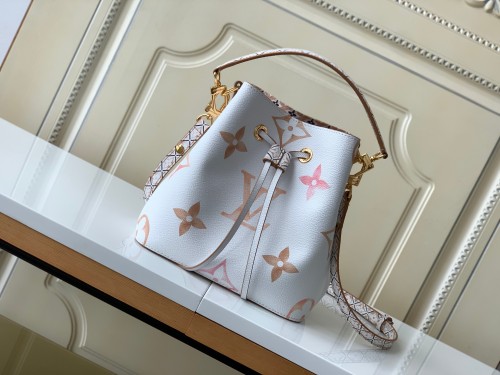 Louis Vuitton NeoNoe M22985 Giant Monogram Pattern Hand Bag Sizes:20*20*13CM