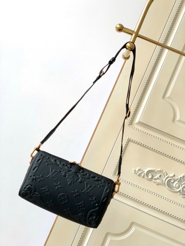 Louis Vuitton City Keepall M21835 Retro The magnificent reliefs of the Palace of Versailles Hand Bag Sizes:27*17*13CM