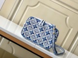 Louis Vuitton NeoNoe M22986 Giant Monogram Pattern Hand Bag Sizes:20*20*13CM