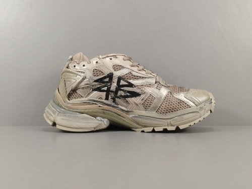 Balenciaga Runner Low Outdoor Daddy Shoes Unisex Cushioning Sneakers Shoes Grayish brown