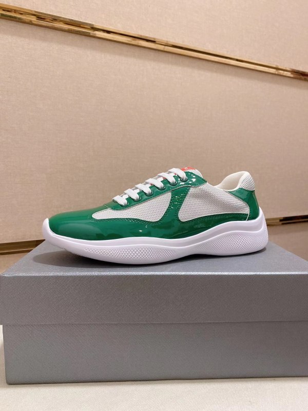 Prada Fashion Men Light Weight Casual Sports Shoes Men Street Sneakers