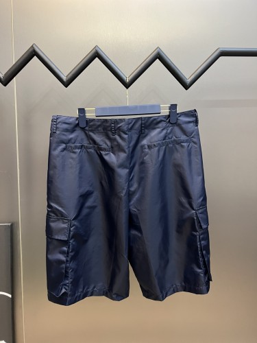 Prada Classic Re-Nylon Bermuda Shorts Men Fashion Enamel Metal Triangle Logo Casual Shorts