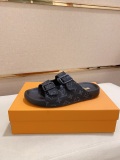Louis Vuitton Men Waterfront Crystal letter Slippers Sandal