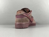 Nike DUNK SB Low Men Casual Sneakers Rose Red Anti Slip Wear Resistant Cricket Shoes