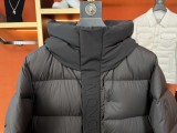 Moncler Classic Fashion Down Jacket Men Embroidered Hoodie Down Coats