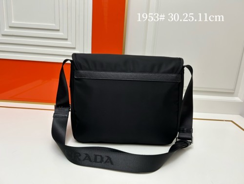 Prada Saffiano Messenger Bag Fashion Crossbody Bag Size:30*25*11CM