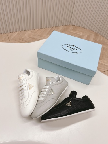 Prada Classic Casual Sneakers Women Fashion Lightweight Antiskid Shoes