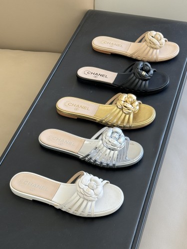 Chanel New Arrival Camellia Slippers Women Sheepskin Material Casual Slippers