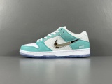 April Skateboards x Nike SB Dunk Low Casual Board Shoes Unisex Fashion Sneakers